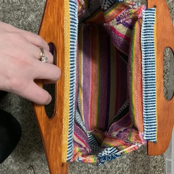 Aztec purse wooden handles - Picture 5 of 5